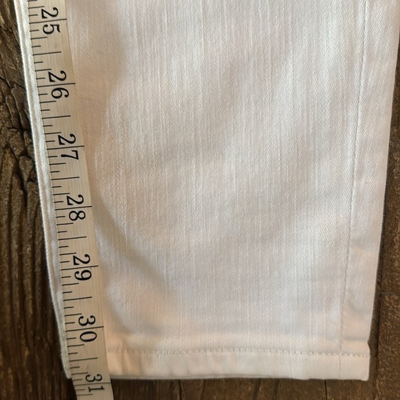 J.Crew 8” Toothpick White Jeans - Picture 8 of 11